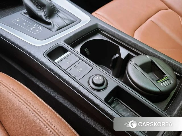Audi Q3 (F3) 2022 Белый из Кореи, фото 4