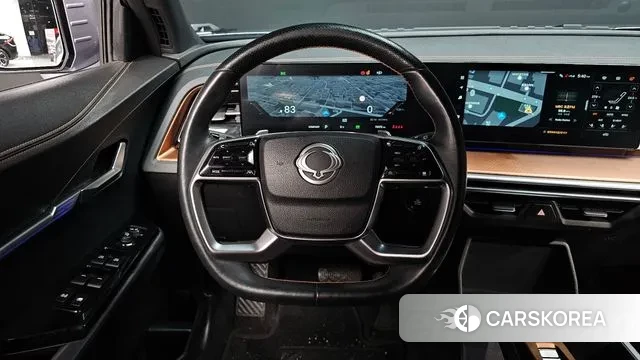 Ssangyong Torres EVX 2023 Светло-серебряный цвет из Кореи, фото 4