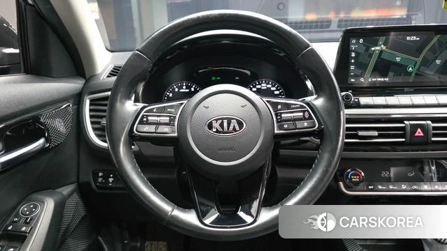 Kia Seltos 2021 Черный из Кореи, фото 4