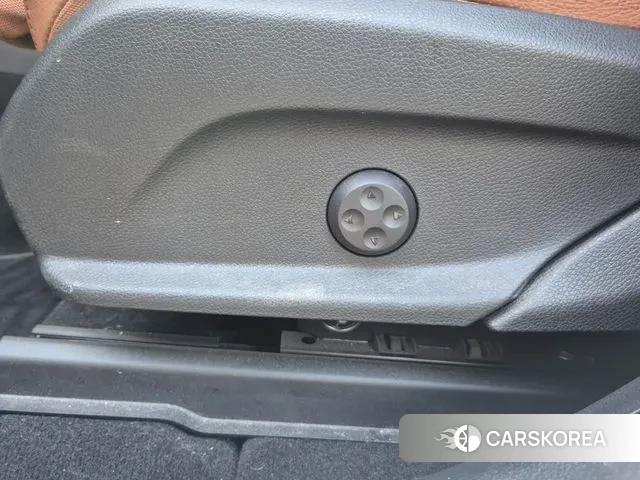 Mercedes-Benz GLC-Class X253 2023 Белый из Кореи, фото 4