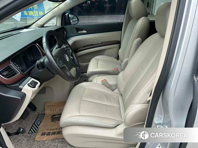Buick GL8 2020 Серебристо-серый из Китая, фото 4