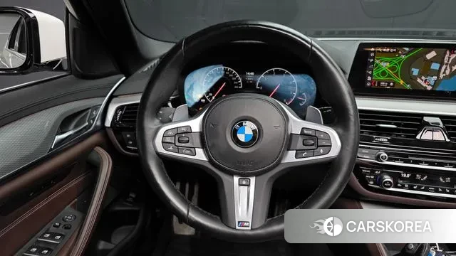 BMW 5 Series (G30) 2019 Белый из Кореи, фото 4