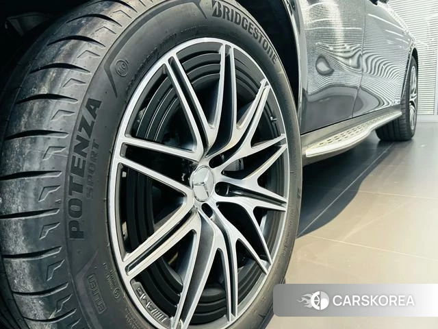 Mercedes-Benz GLC AMG 2024 Черный из Китая, фото 4