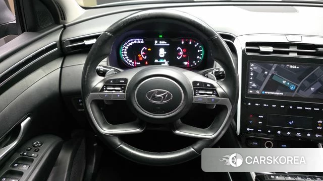 Hyundai Tucson (NX4) 2022 Серебристо-серый из Кореи, фото 4