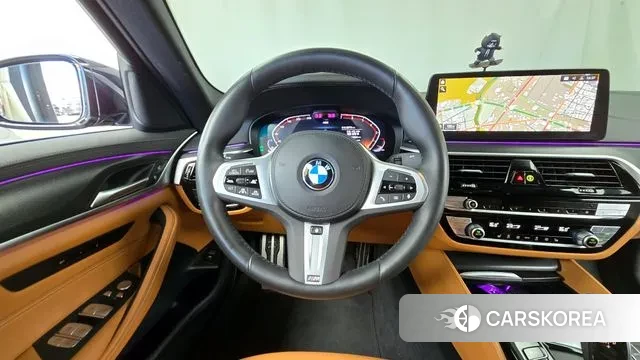 BMW 5 Series (G30) 2022 Черный из Кореи, фото 4