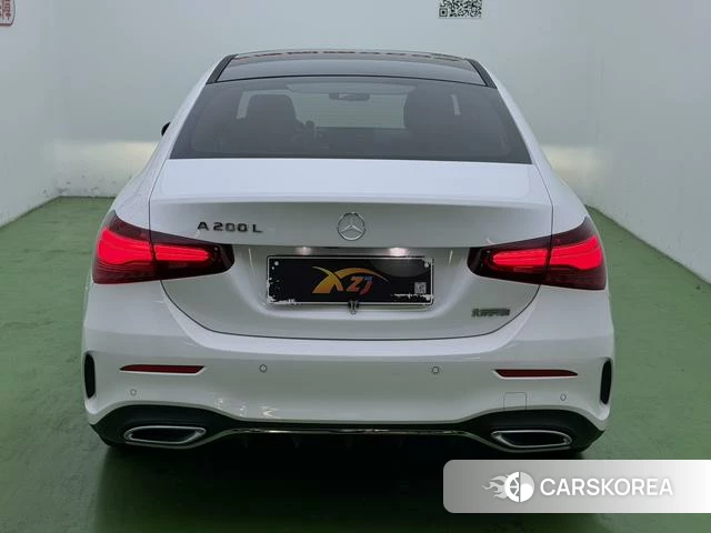 Mercedes-Benz Class A 2023 Белый из Китая, фото 4