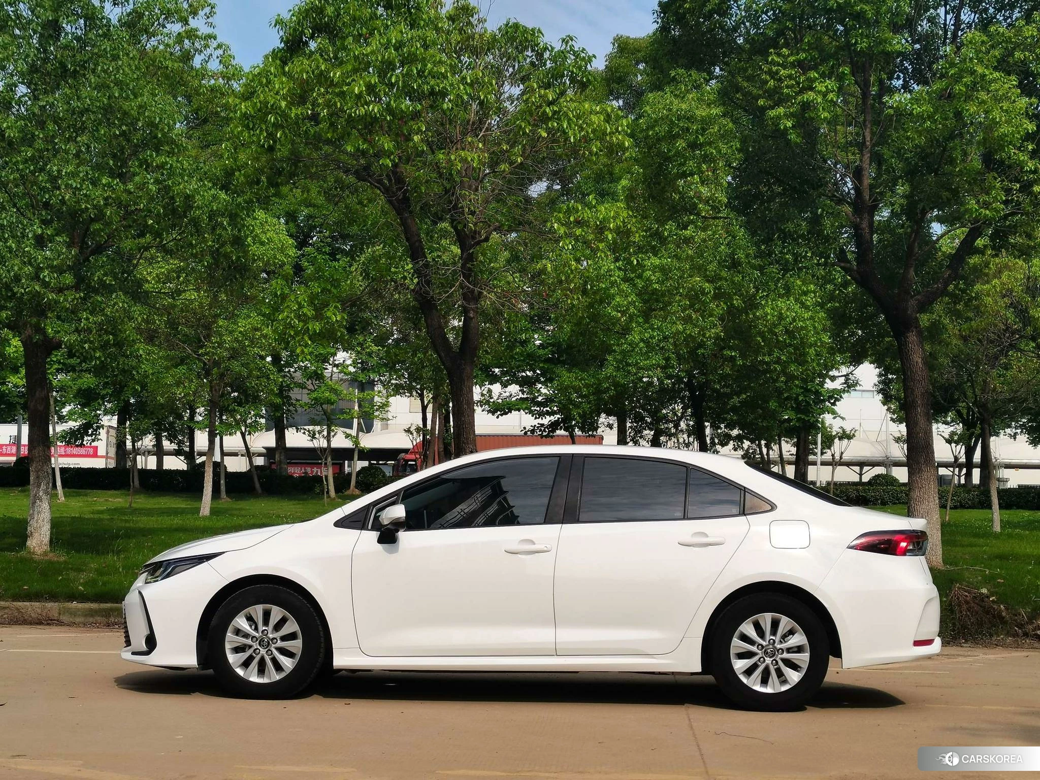 Toyota Corolla 2022 Белый из Китая, фото 4