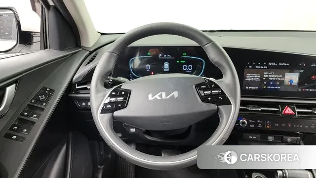 Kia Di Ol Nu Niro 2022 Белый из Кореи, фото 4