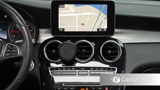 Mercedes-Benz GLC-Class X253 2018 Белый из Кореи, фото 4