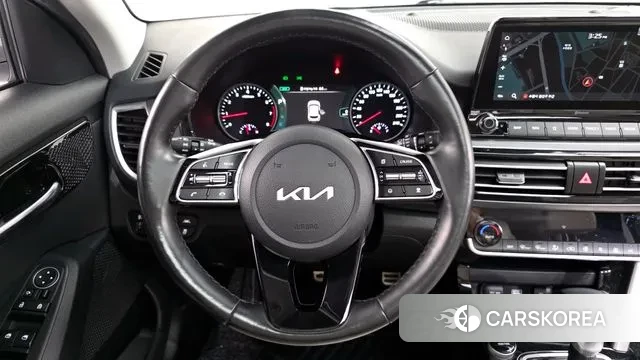 Kia Seltos 2022 Белый из Кореи, фото 4