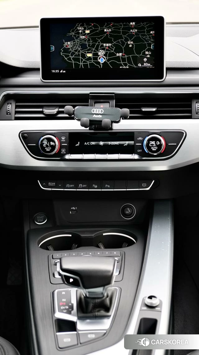 Audi A4L 2019 Белый из Китая, фото 4