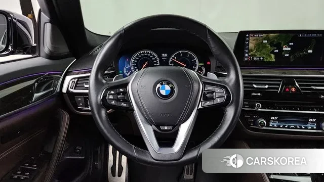 BMW 5 Series (G30) 2018 Черный из Кореи, фото 4