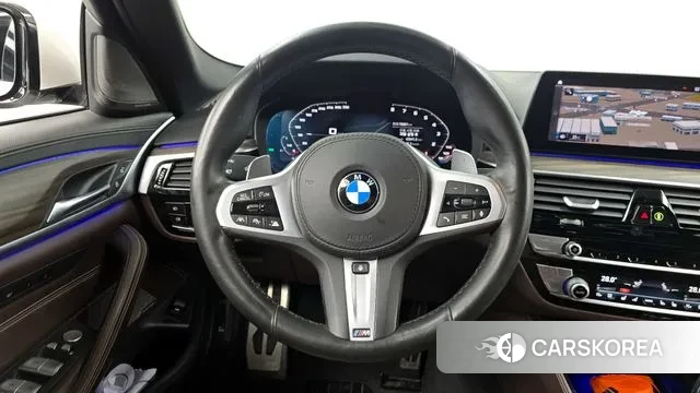 BMW 5 Series (G30) 2020 Белый из Кореи, фото 4