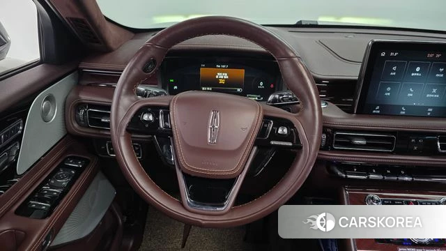 Lincoln Aviator 2nd generation 2023 Белый из Кореи, фото 4