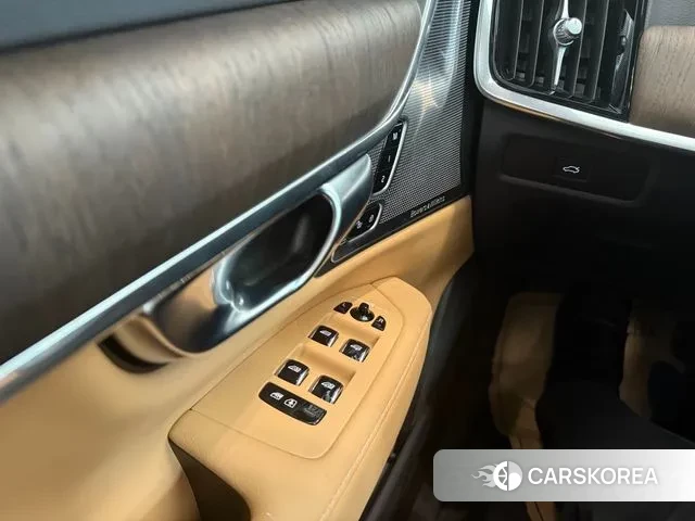 Volvo S90 2024 Белый из Кореи, фото 4