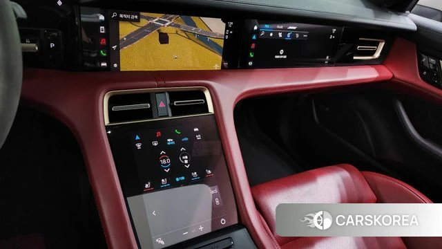 Porsche Taycan 2021 Серебристо-серый из Кореи, фото 4