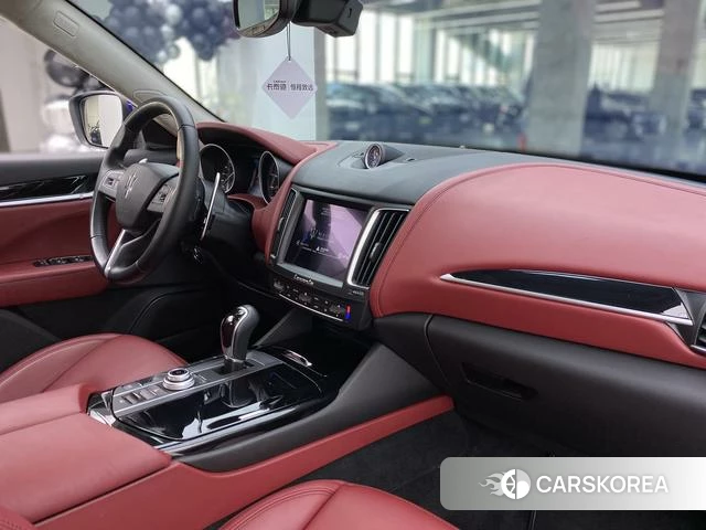 Maserati Levante 2018 Синий из Китая, фото 4
