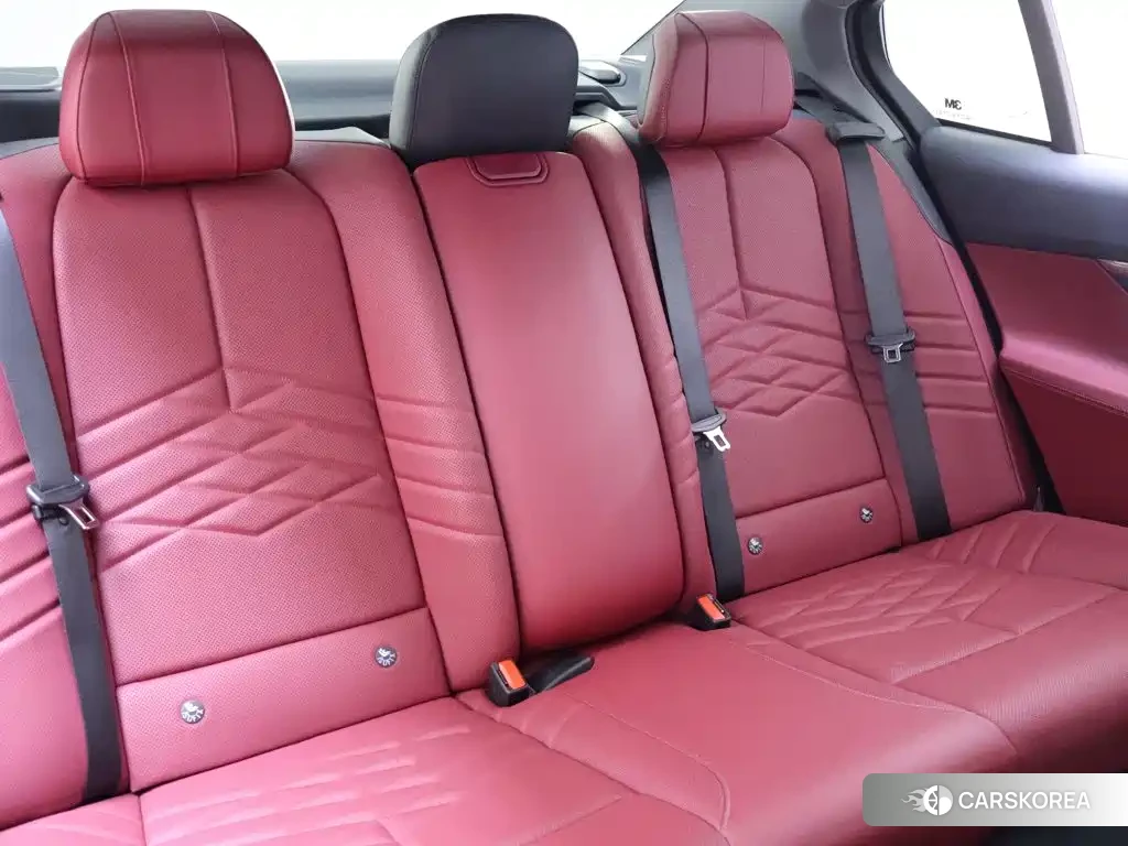 BMW 5 series 2024 Черный из Китая, фото 4