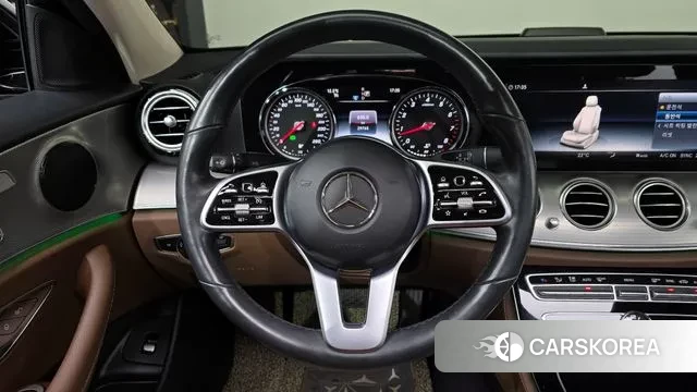 Mercedes-Benz E-Class W213 2019 Черный из Кореи, фото 4