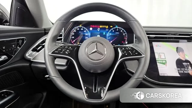 Mercedes-Benz E-Class W214 2024 Серый из Кореи, фото 4