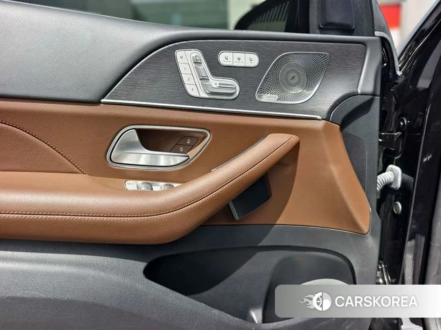 Mercedes-Benz GLE (import) 2024 Черный из Китая, фото 4