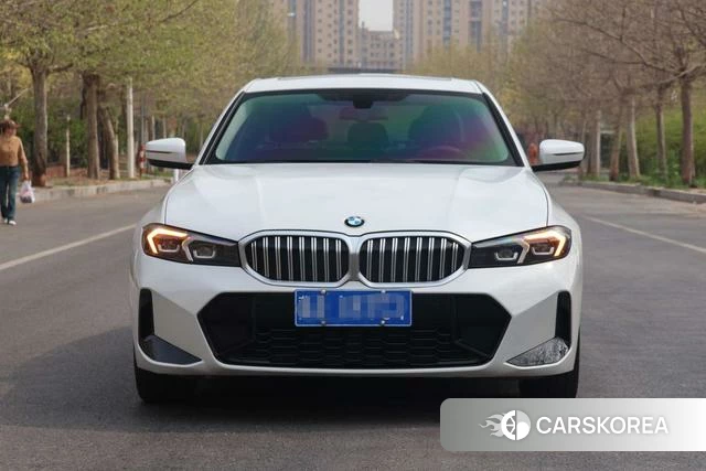 BMW 3 series 2023 Белый из Китая, фото 4