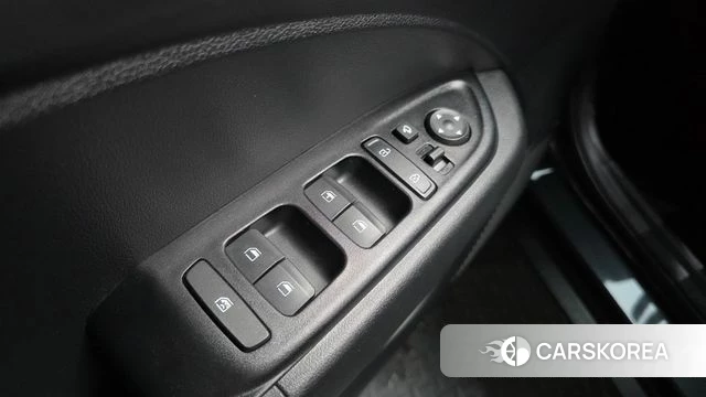 Hyundai Venue 2023 Серый из Кореи, фото 4