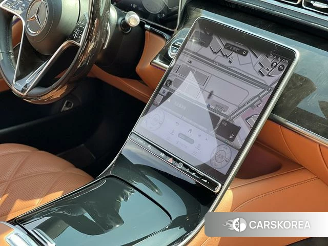 Mercedes-Benz Maybach S-class 2023 Черный из Китая, фото 4