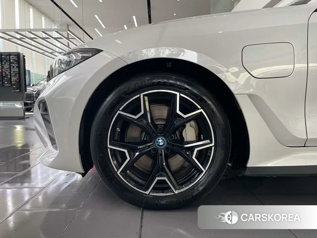 BMW i3 2023 Белый из Китая, фото 4