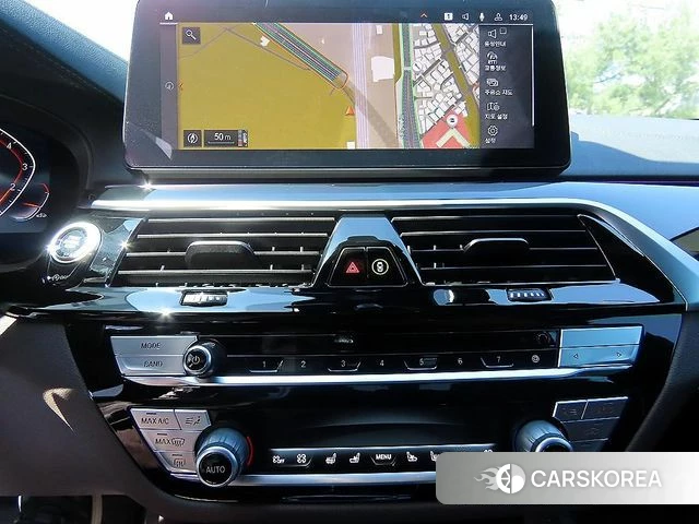 BMW 5 Series (G30) 2023 Черный из Кореи, фото 4