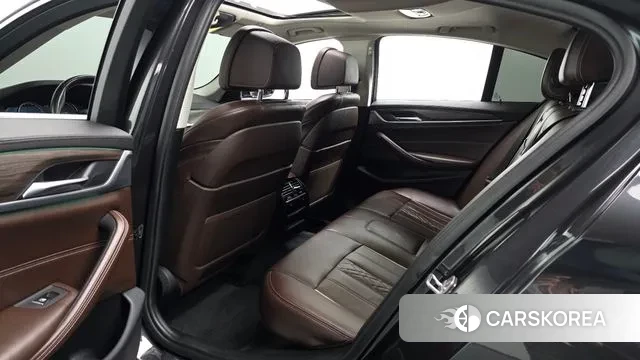 BMW 5 Series (G30) 2018 Серый из Кореи, фото 4