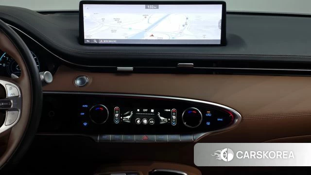 Genesis GV70 2023 Серый из Кореи, фото 4