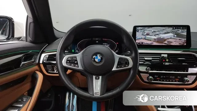 BMW 5 Series (G30) 2021 Белый из Кореи, фото 4