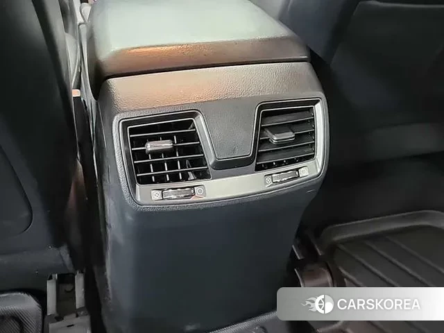 Ssangyong The New Rexton Sports Cannes 2021 Красный из Кореи, фото 4