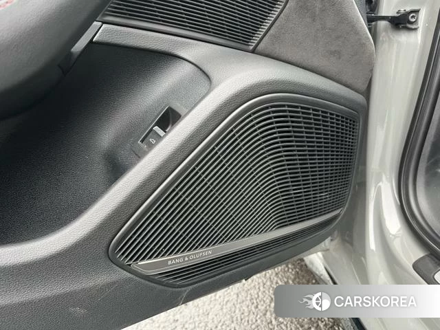 Audi S4 2021 Темно-серый из Китая, фото 4