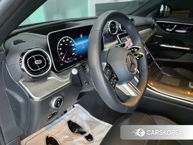 Mercedes-Benz C-Class W206 2024 Черный из Кореи, фото 4