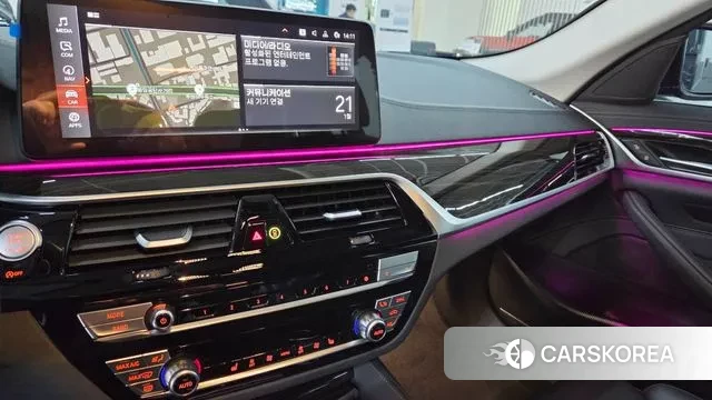 BMW 5 Series (G30) 2023 Черный из Кореи, фото 4