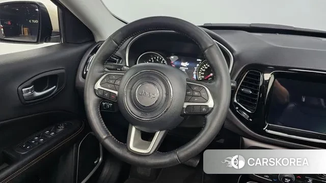 Jeep Compass 2nd Generation 2018 Белый из Кореи, фото 4