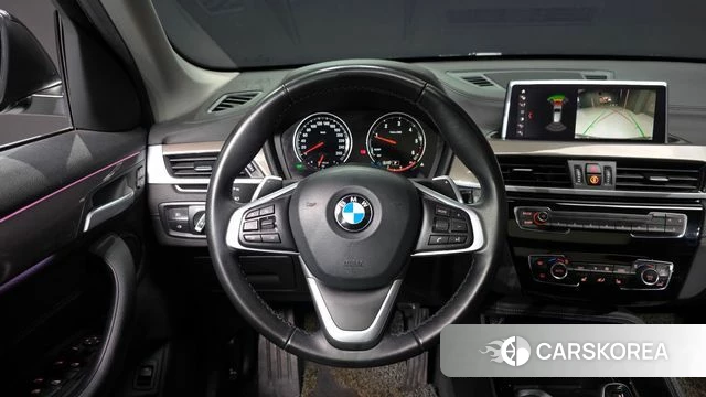 BMW X1 (F48) 2021 Черный из Кореи, фото 4