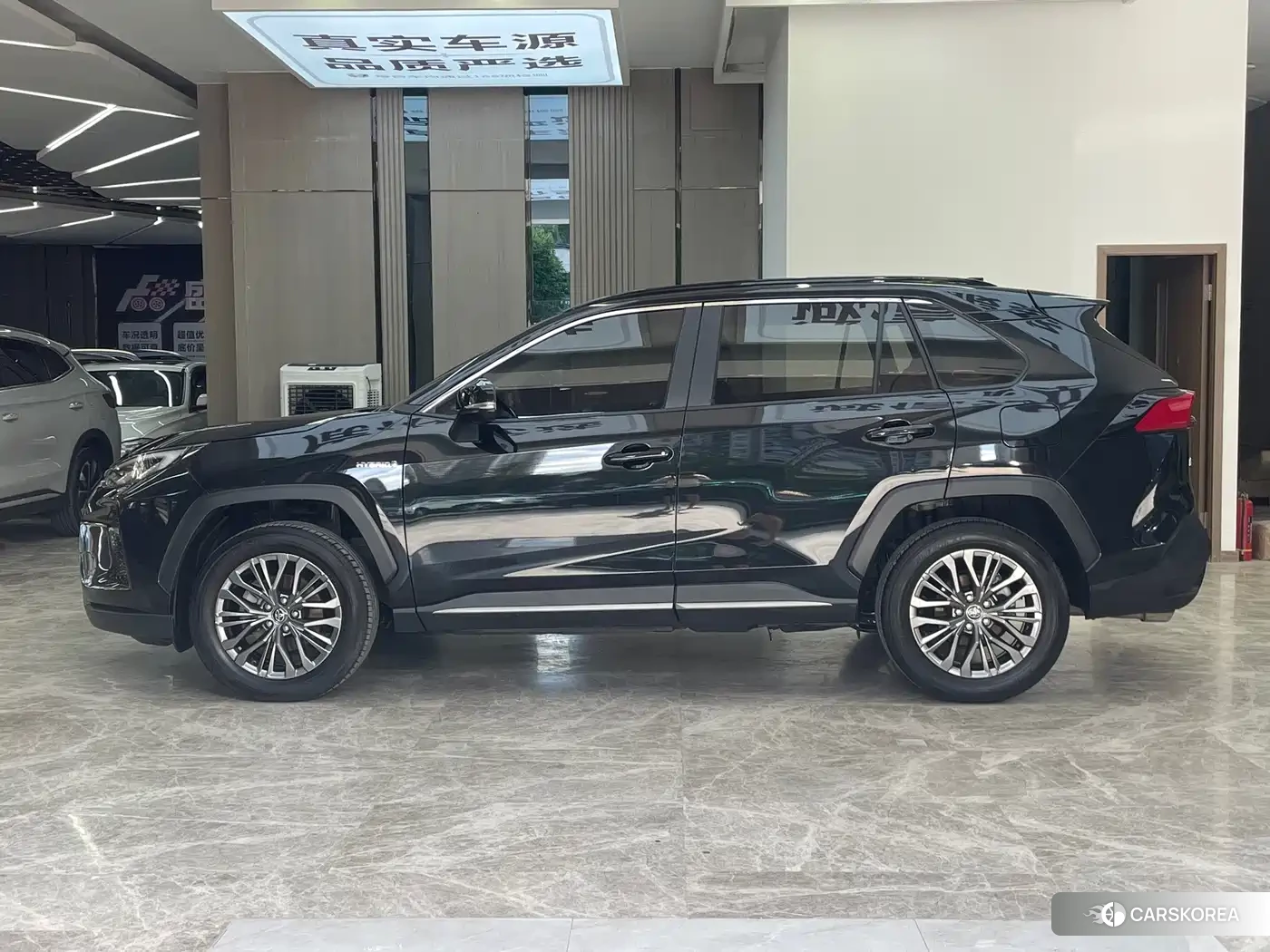 Toyota Wildlander 2024 Черный из Китая, фото 4