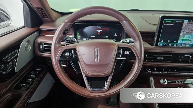 Lincoln Aviator 2nd generation 2022 Белый из Кореи, фото 4