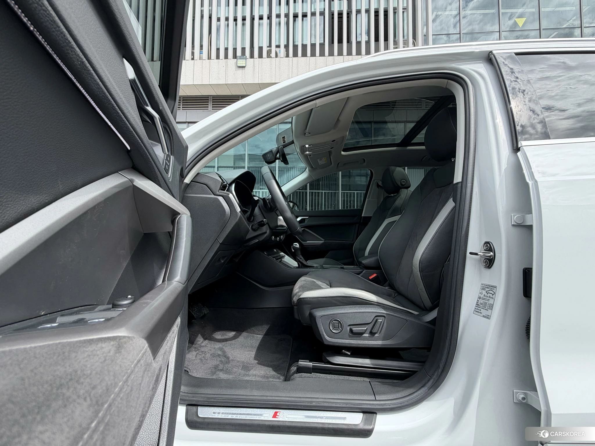 Audi Q3 2021 Белый из Китая, фото 4