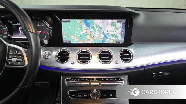 Mercedes-Benz E-Class W213 2020 Белый из Кореи, фото 4