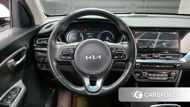 Kia Niro Plus 2022 Белый из Кореи, фото 4