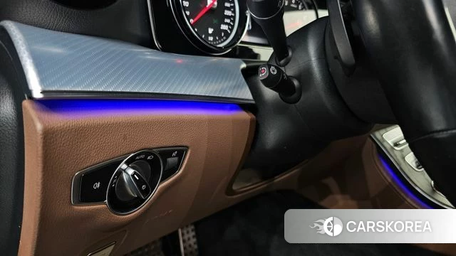 Mercedes-Benz E-Class W213 2020 Синий из Кореи, фото 4