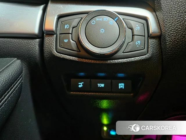 Ford Explorer 2018 Белый из Кореи, фото 4