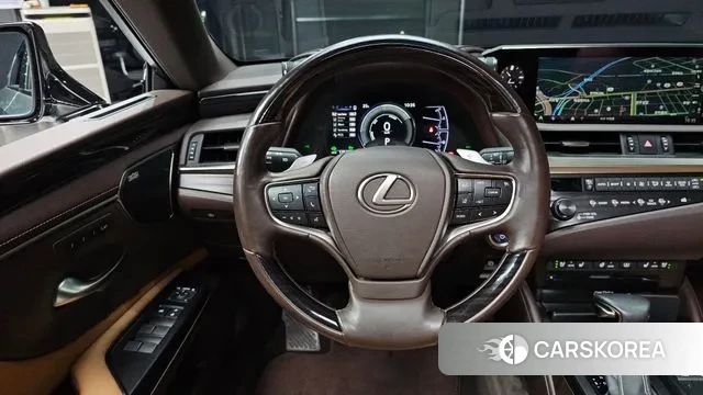 Lexus ES300h 7th generation 2019 Серебристо-серый из Кореи, фото 4