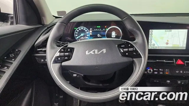 Kia Di Ol Nu Niro 2023 Белый из Кореи, фото 4