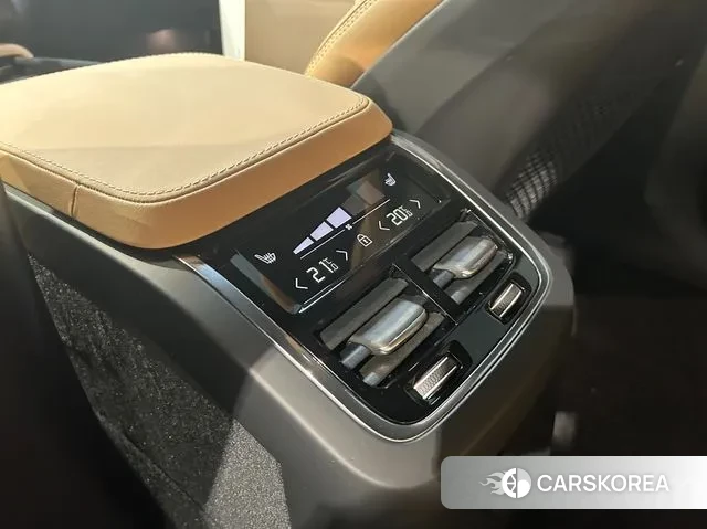 Volvo XC90 second Generation 2025 Белый из Кореи, фото 4