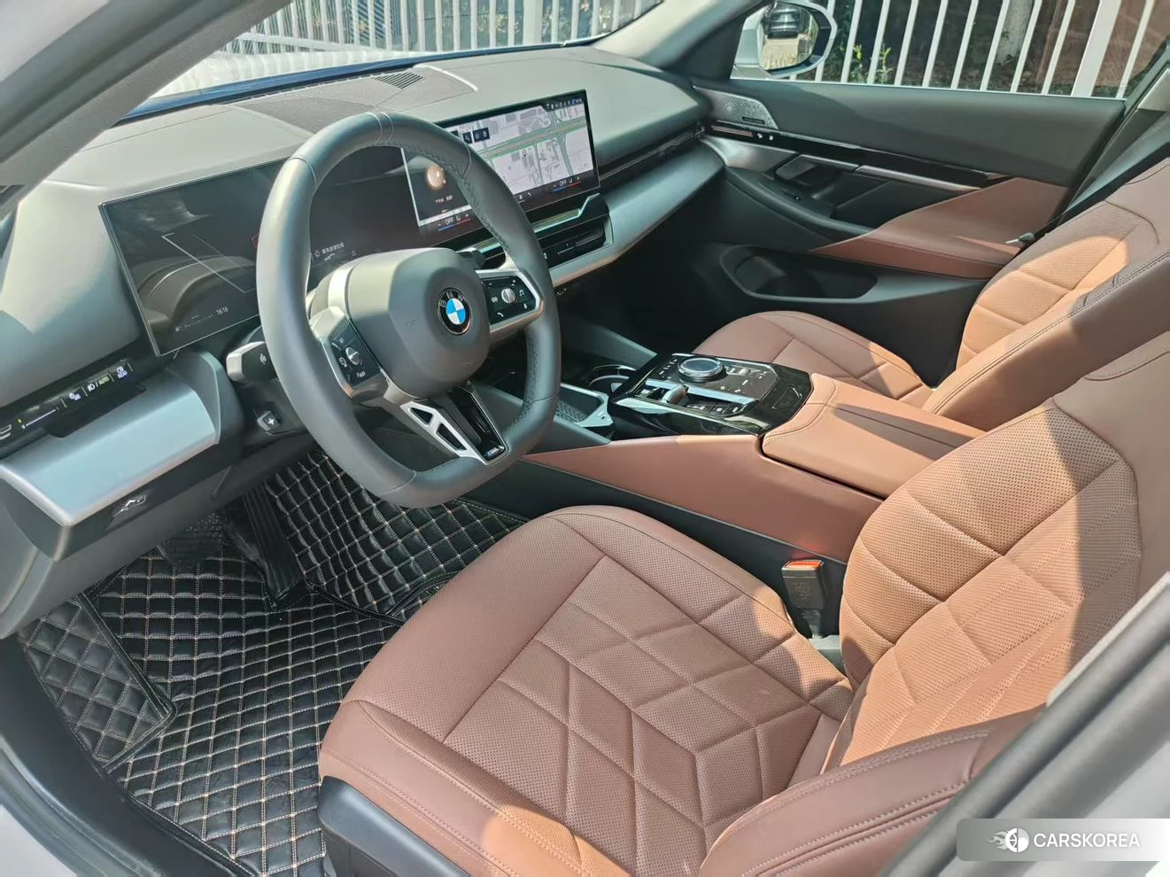 BMW 5 series 2024 Белый из Китая, фото 4